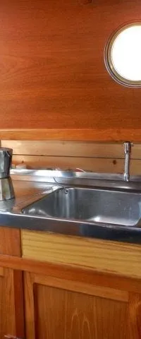 Gipon Grundel 800 1978 – stalen zeilboot met teak en glas-in-lood - Foto 23