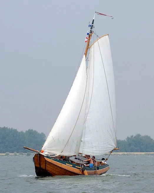 Van Der Meulen Zeeschouw 900 (1974) – houten classic met open vooronder - Foto 1