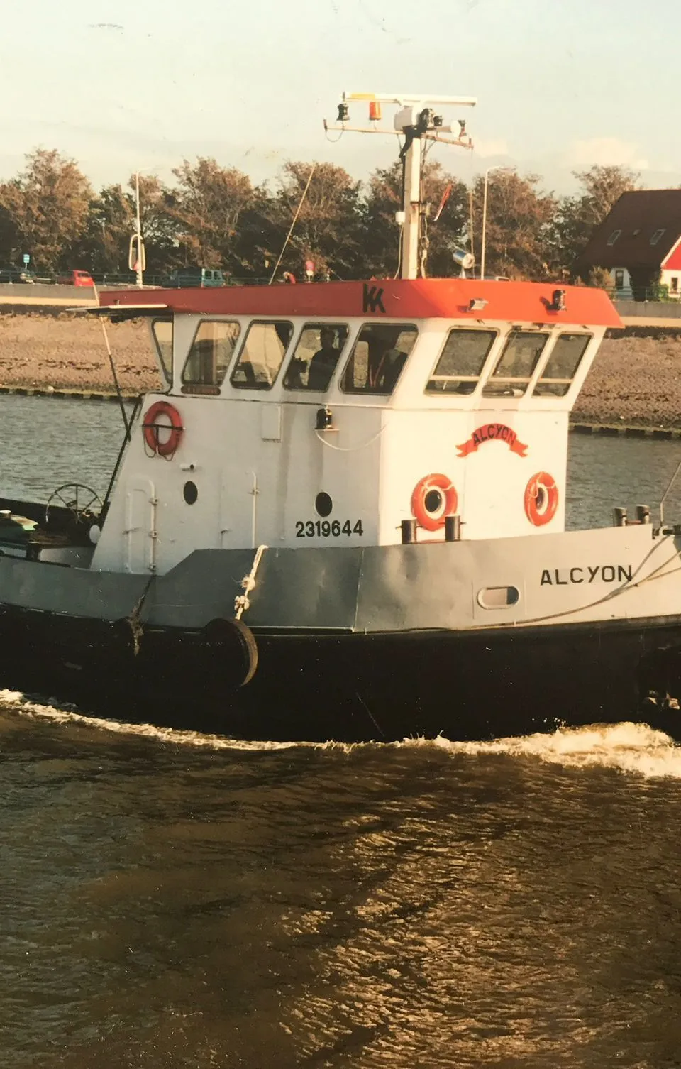 Sleepboot 21.50 (1962) – voormalig commercieel motorschip - Foto 1