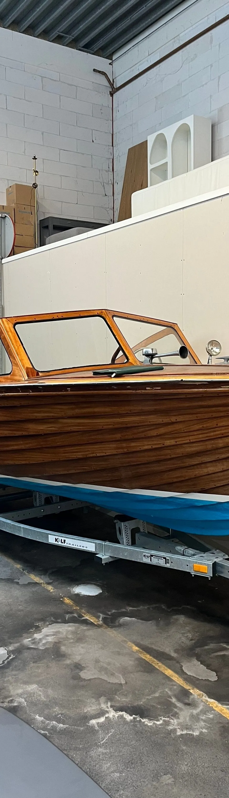 Flying Finn 5.25 1960 – Klassiek houten motorbootje met trailer - Foto 2