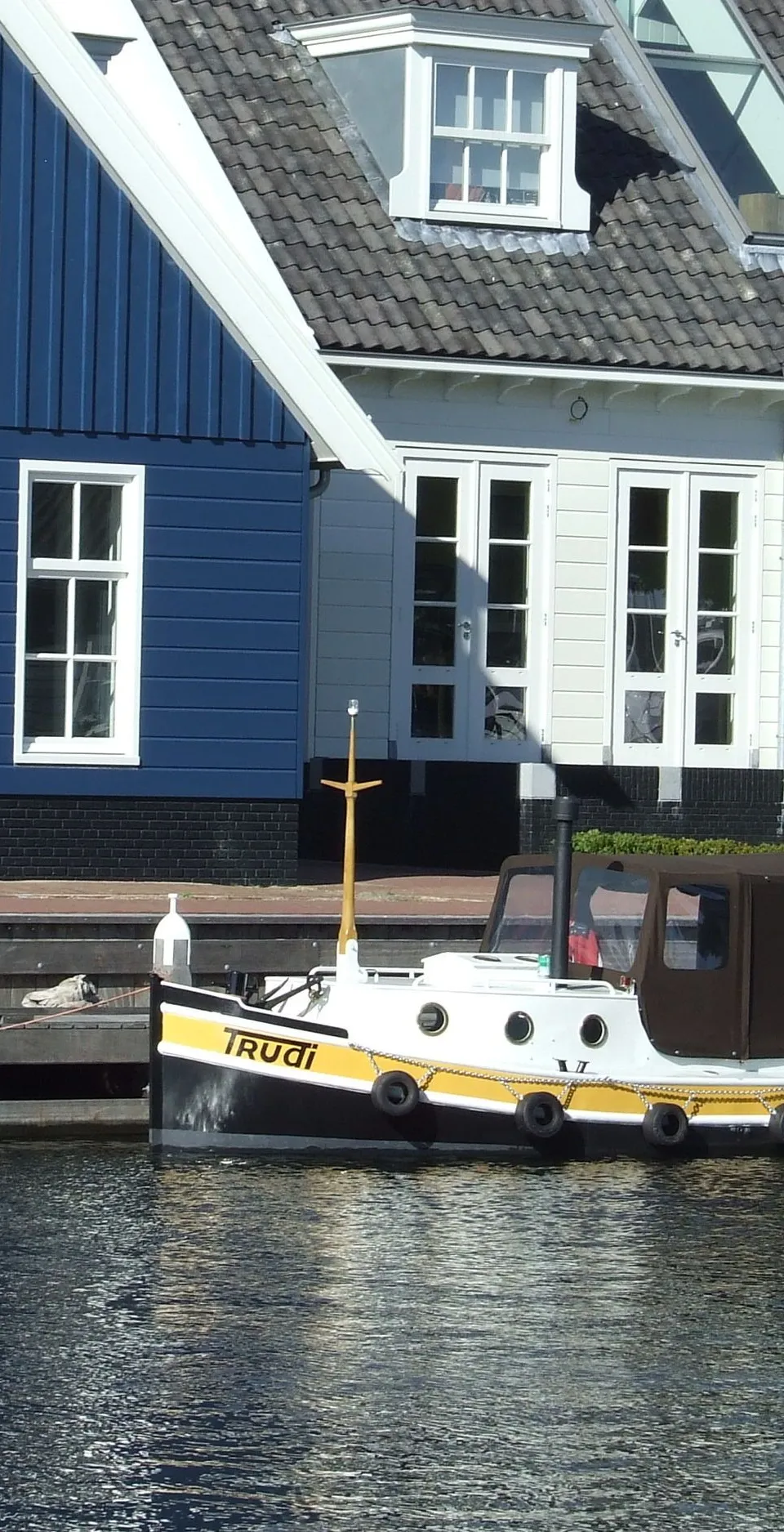 Opduwer 6.00 2010 – Stalen motorboot met Lombardini diesel - Foto 3