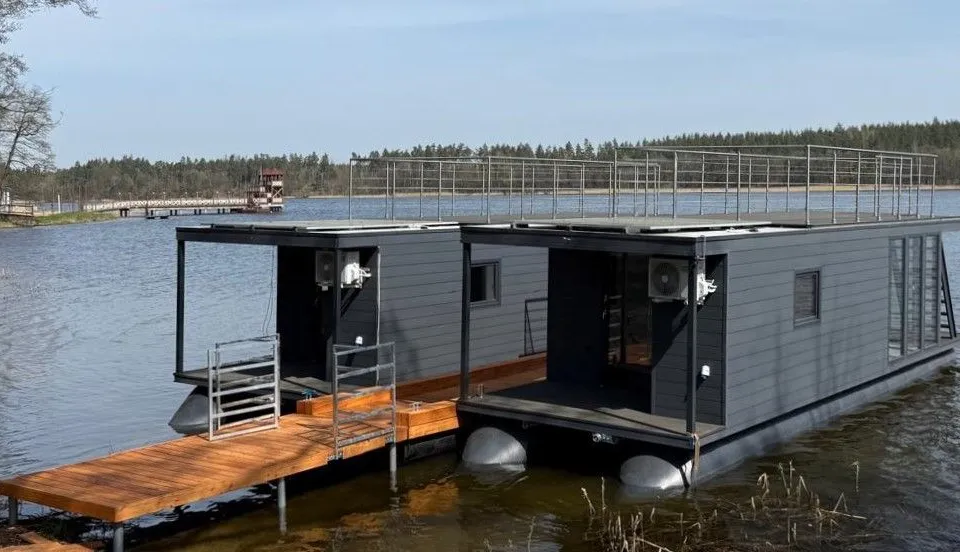 Shogun Mobile Houseboat 2026 – Vakantiehuis op water met motor - Foto 1