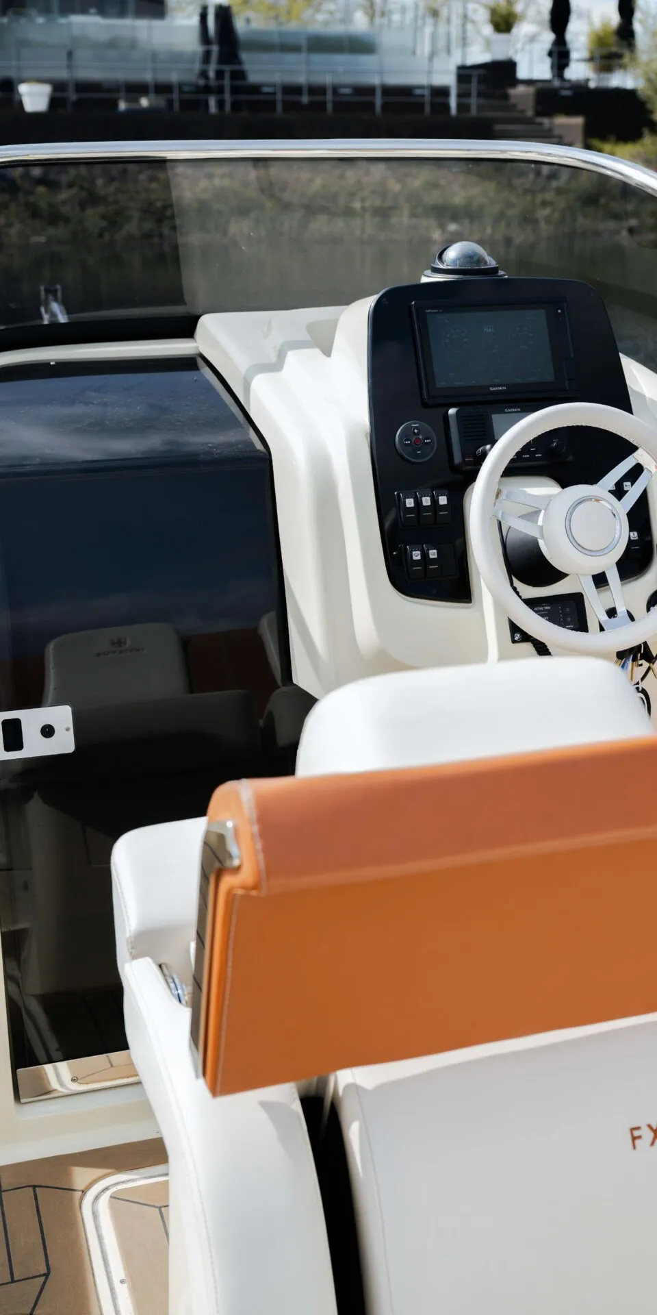 Invictus 240 FX – sportieve daycruiser met Mercury - Foto 3