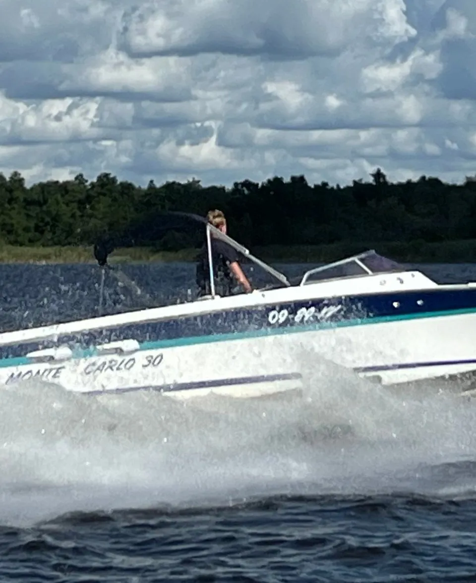 Monte Carlo 30 Offshore 1980 – iconische Riva deep-V racer - Foto 3