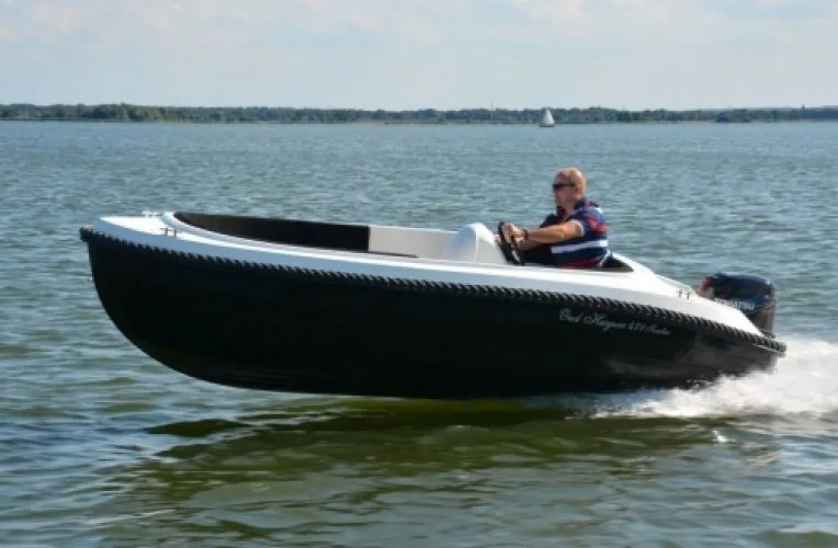 Oud Huijzer 471 Tender – Veelzijdige polyester sloep - Foto 2