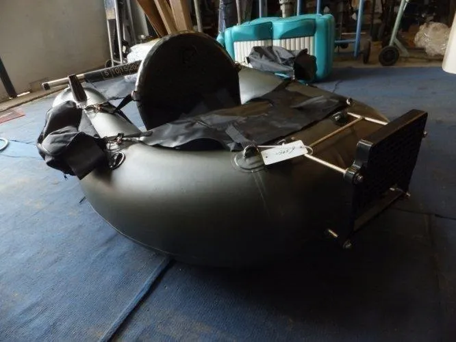 Hibo Bellyboat – compact vissersbellyboat met motorsteun - Foto 3