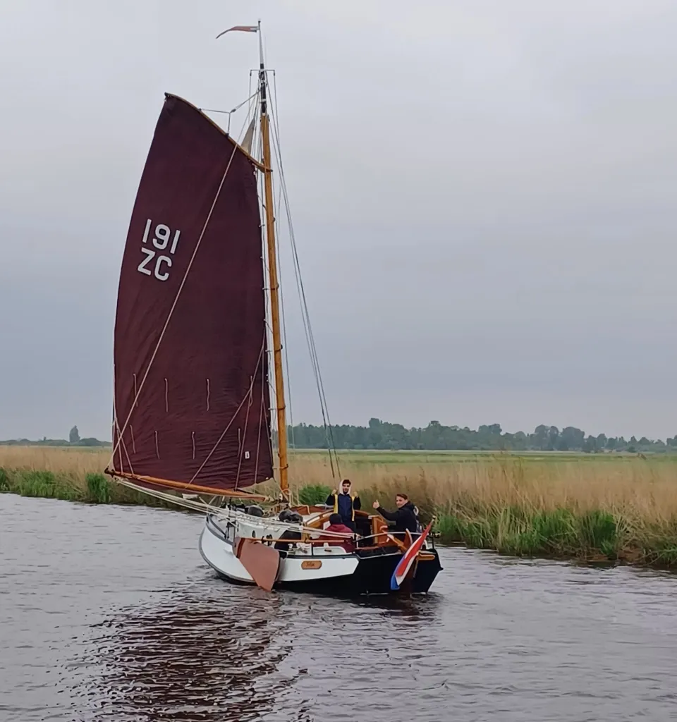 Tholense Schouw 1961 – Goed onderhouden platbodem met werf-historie - Foto 3