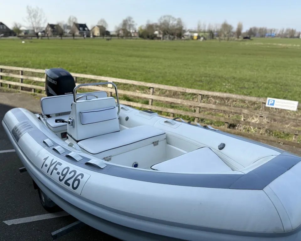 Novurania 430 DL 2004 – Hypalon RIB met trailer - Foto 2