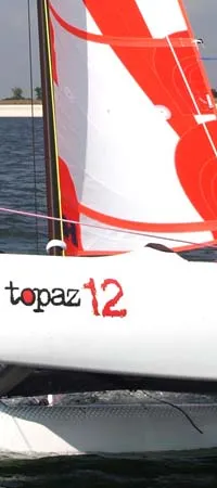 Topper Cat12 2024 – Lichte catamaran voor jonge zeilers - Foto 1