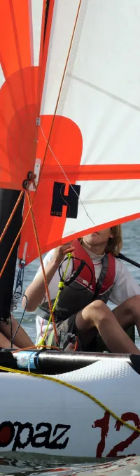 Topper Cat12 2024 – Lichte catamaran voor jonge zeilers - Foto 14