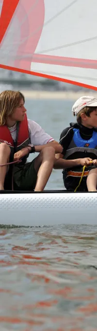 Topper Cat12 2024 – Lichte catamaran voor jonge zeilers - Foto 10