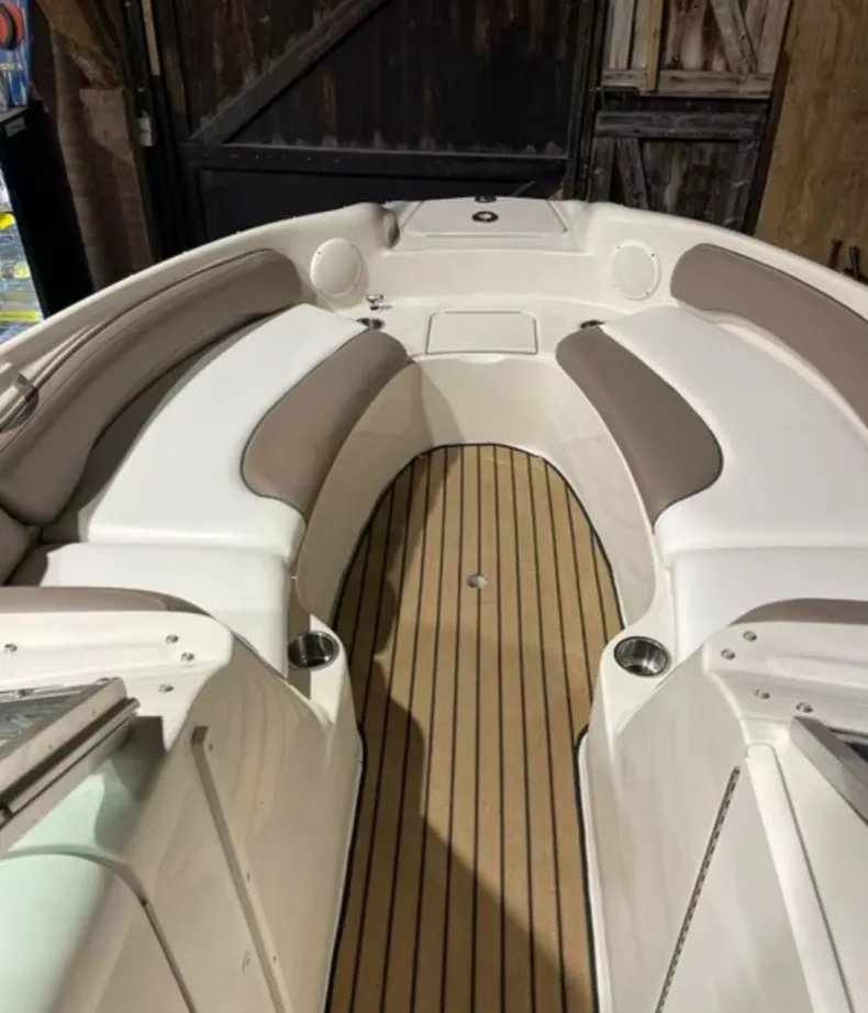 Sea Ray 240 Sundeck 2001 – recent onderhoud, klaar voor varen - Foto 2