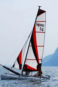 Topper Cat 14 2024 – Giekloze catamaran voor 3 personen - Foto 4