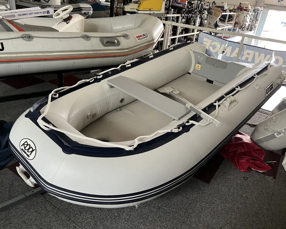 Rodi 320 rubberboot 2010 – compleet met accessoires - Foto 2