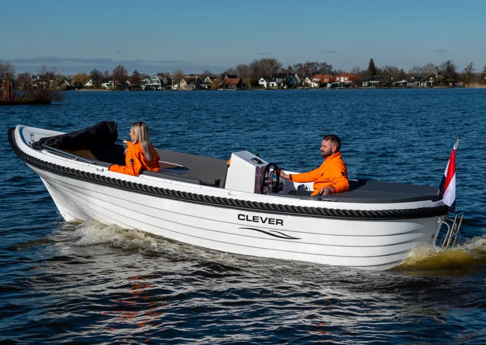Clever 58 sloep 2024 – compacte polyester 6-persoonssloep - Foto 3