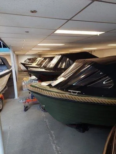 Polyester sloepen 3,6-6,9m – diverse types nieuw - Foto 1