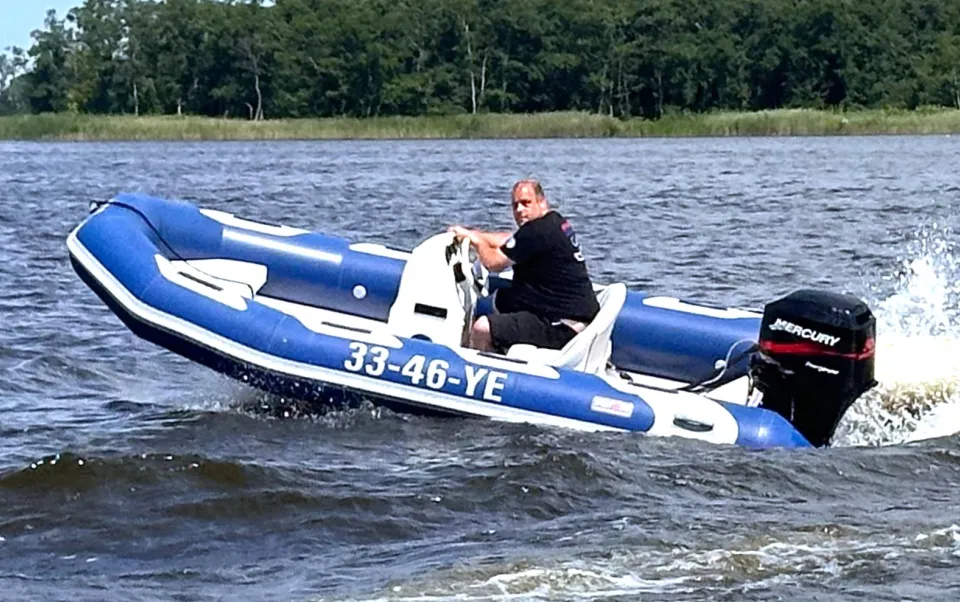 Avon Adventure 450 RIB 2000 – vaarklaar met 50 pk Mercury - Foto 1