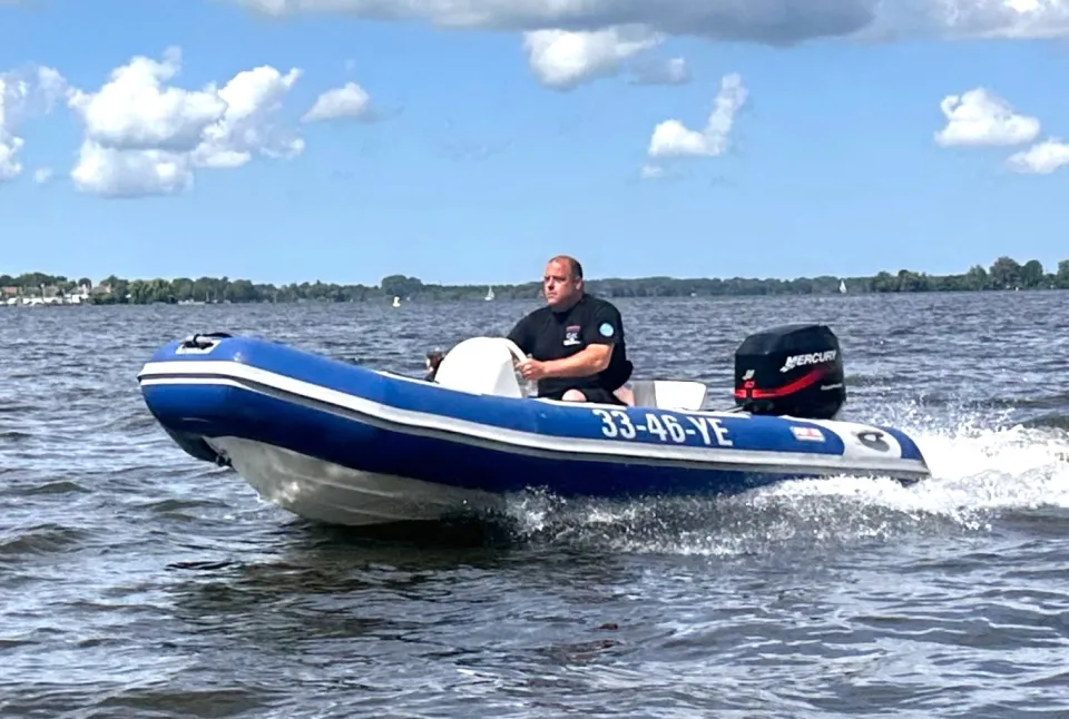 Avon Adventure 450 RIB 2000 – vaarklaar met 50 pk Mercury - Foto 2