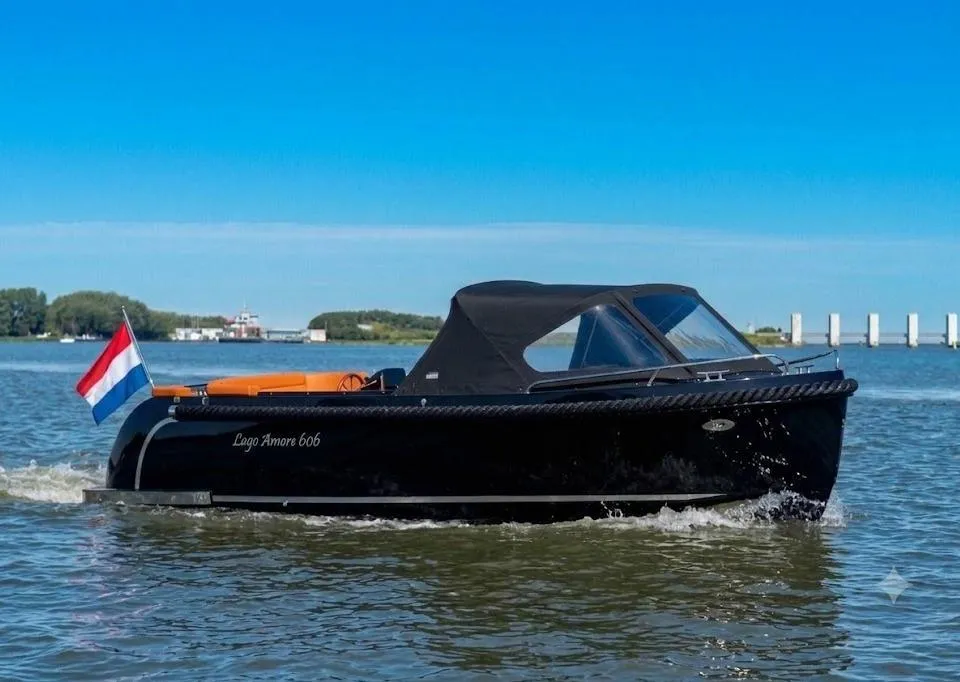Lago Amore 606 Tender 2026 – compleet vaarklaar met buiskap - Foto 1