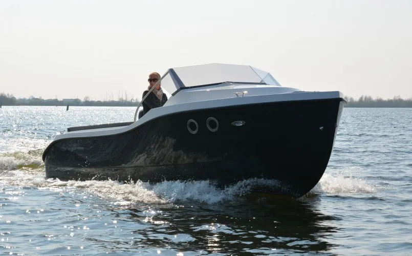 Oud Huijzer 630 Cabine – veelzijdige tender vanaf 6,3m - Foto 2