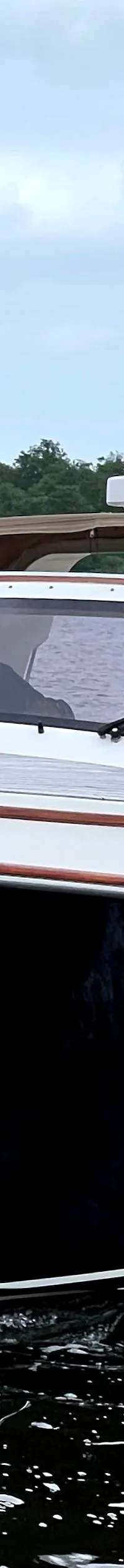 Long Island 40 Runabout 2012 – 12m luxe dagboot met IPS - Foto 2
