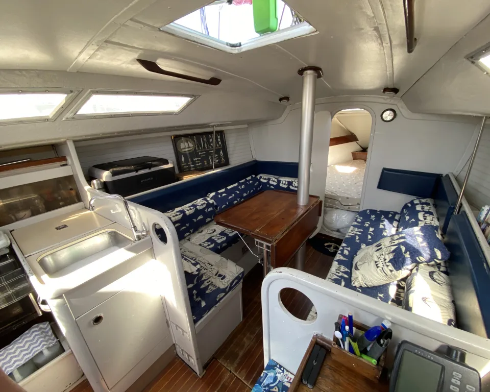 Beneteau First 32 1984 – Zeewaardig 10,3m cruiser-racer - Foto 2