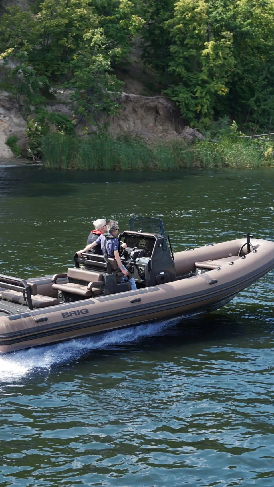 BRIG Navigator 2025 – V-bodem sloep van 7,98 meter - Foto 2