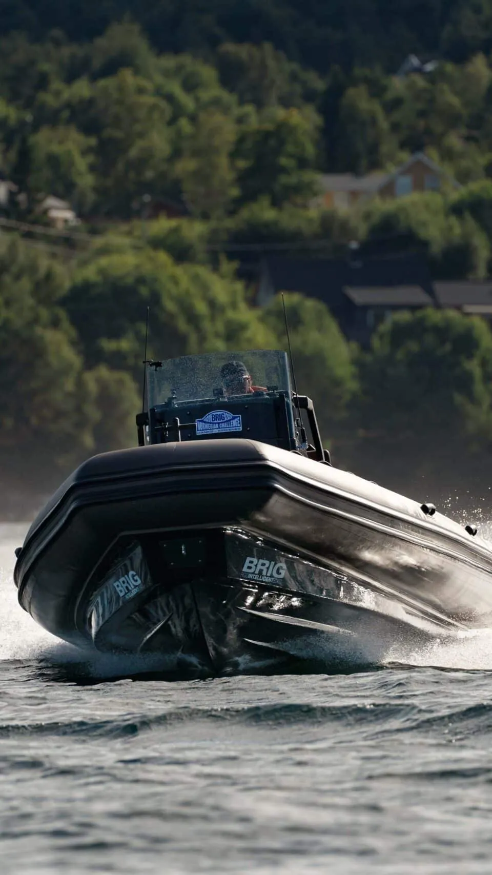BRIG Navigator 2025 – V-bodem sloep van 7,98 meter - Foto 3