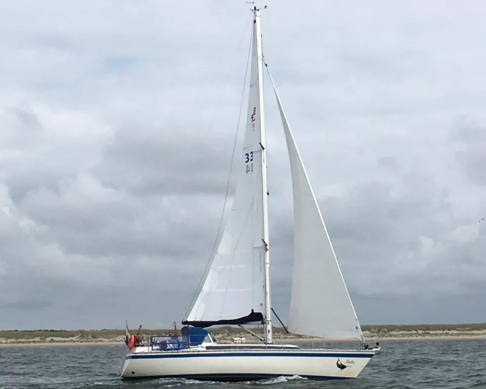 Friendship 35 1989 – Rondspant zeiljacht met 2017 tuigage - Foto 1